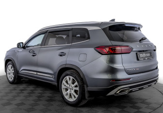 Подержанный автомобиль Chery Tiggo 8 Pro 2022 года (7 фото)