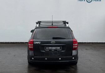 Подержанный автомобиль Kia Ceed Wagon 2008 года (6 фото)
