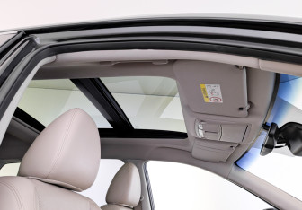 Подержанный автомобиль Nissan X-Trail 2016 года (23 фото)
