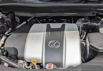 Подержанный автомобиль Lexus RX 2018 года (9 фото)