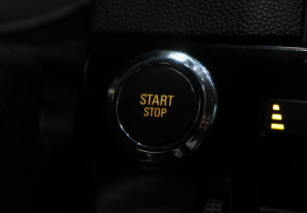 Подержанный автомобиль Opel Astra Hatchback 2008 года (12 фото)