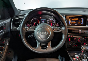 Подержанный автомобиль Audi Q5 2013 года (22 фото)