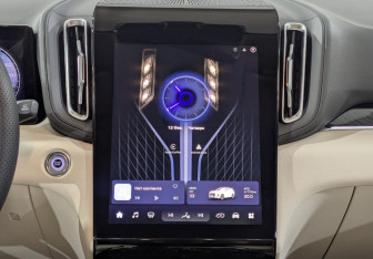 Новый Hongqi HS3 2025 (11 фото)