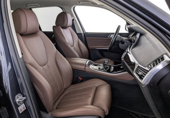 Подержанный автомобиль BMW X5 2020 года (24 фото)