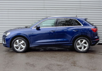 Подержанный автомобиль Audi Q3 2021 года (8 фото)