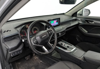 Подержанный автомобиль Haval Jolion 2023 года (13 фото)