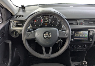 Подержанный автомобиль Skoda Rapid Liftback 2019 года (24 фото)