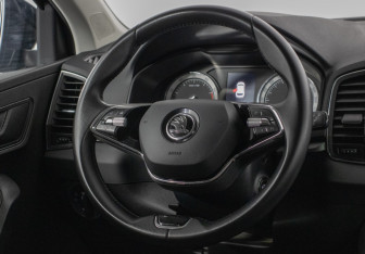 Подержанный автомобиль Skoda Karoq 2020 года (15 фото)