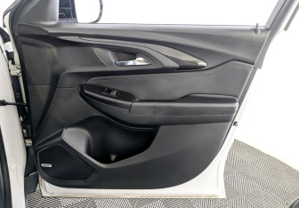 Подержанный автомобиль Chevrolet TrailBlazer 2021 года (25 фото)