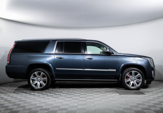 Подержанный автомобиль Cadillac Escalade Suv 2019 года (4 фото)