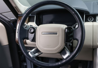 Подержанный автомобиль Land Rover Range Rover 2018 года (18 фото)
