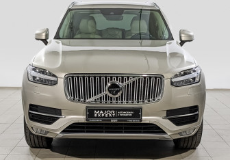 Подержанный автомобиль Volvo XC90 2016 года (2 фото)