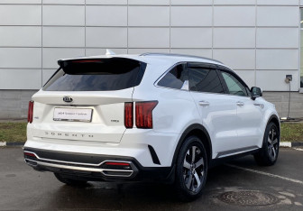 Подержанный автомобиль Kia Sorento 2021 года (5 фото)
