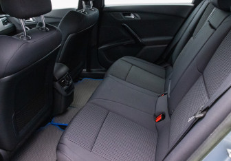 Подержанный автомобиль Peugeot 508 Sedan 2012 года (11 фото)