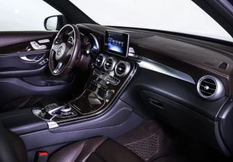 Подержанный автомобиль Mercedes-Benz GLC Coupe 2016 года (11 фото)