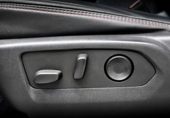 Подержанный автомобиль Chevrolet Tahoe 2021 года (21 фото)