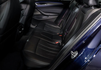 Подержанный автомобиль BMW M5 Sedan 2020 года (10 фото)