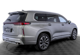 Подержанный автомобиль Exeed VX 2023 года (5 фото)