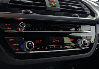 Подержанный автомобиль BMW X3 2021 года (17 фото)