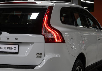 Подержанный автомобиль Volvo XC60 2010 года (21 фото)