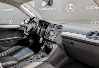 Подержанный автомобиль Volkswagen Tiguan 2017 года (11 фото)