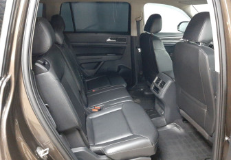 Подержанный автомобиль Volkswagen Teramont 2019 года (20 фото)