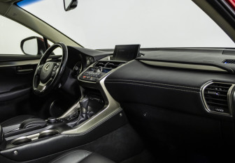 Подержанный автомобиль Lexus NX 2016 года (14 фото)