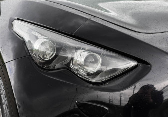 Подержанный автомобиль Infiniti QX70 2017 года (19 фото)