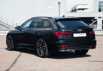Подержанный автомобиль Audi A6 Sedan 2020 года (7 фото)