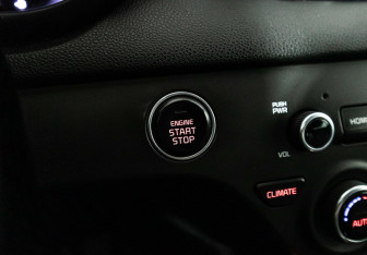 Подержанный автомобиль Kia Sportage 2018 года (16 фото)