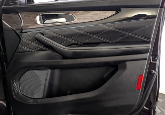 Подержанный автомобиль Exeed VX 2022 года (25 фото)