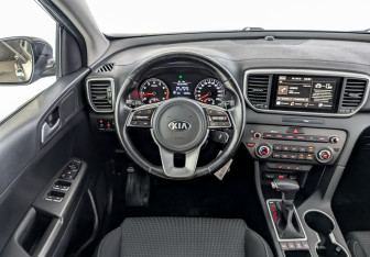 Подержанный автомобиль Kia Sportage 2020 года (21 фото)