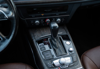 Подержанный автомобиль Audi A6 Sedan 2016 года (20 фото)
