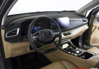 Подержанный автомобиль Evolute i-SPACE 2024 года (9 фото)