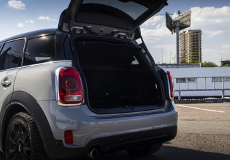 Подержанный автомобиль MINI Countryman 2020 года (22 фото)