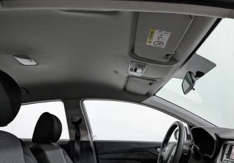 Подержанный автомобиль Hyundai Solaris Sedan 2022 года (23 фото)