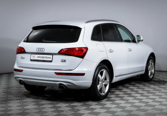Подержанный автомобиль Audi Q5 2015 года (5 фото)