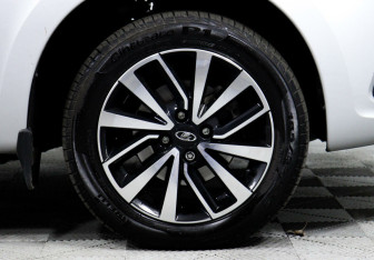 Подержанный автомобиль LADA (ВАЗ) Granta Sedan 2022 года (7 фото)