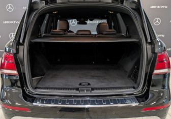 Подержанный автомобиль Mercedes-Benz GLE 2018 года (10 фото)