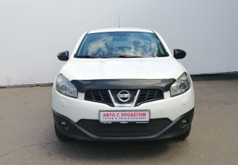Подержанный автомобиль Nissan Qashqai+2 2012 года (2 фото)