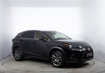 Подержанный автомобиль Lexus NX 2018 года (3 фото)