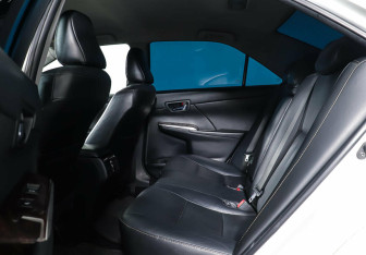 Подержанный автомобиль Toyota Camry Sedan 2016 года (18 фото)