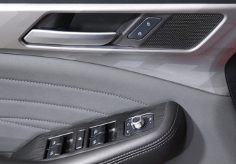 Подержанный автомобиль Haval F7x 2023 года (19 фото)