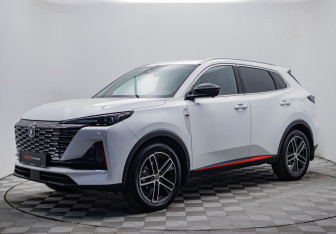 Подержанный автомобиль Changan UNI-S 2025 года (1 фото)