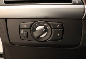 Подержанный автомобиль BMW X5 2013 года (10 фото)