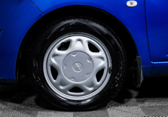 Подержанный автомобиль Chevrolet Spark 2014 года (15 фото)