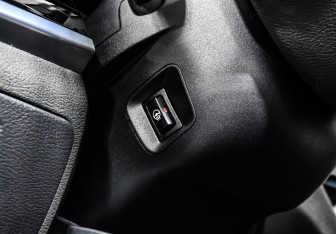 Подержанный автомобиль BMW X4 2015 года (14 фото)