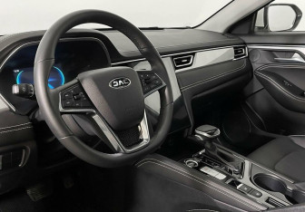 Подержанный автомобиль JAC J7 2023 года (6 фото)