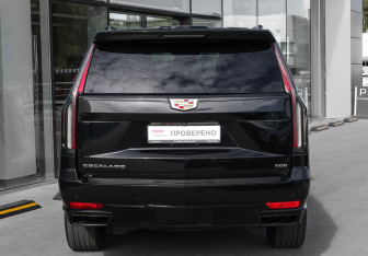 Подержанный автомобиль Cadillac Escalade Suv 2022 года (6 фото)