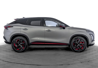 Подержанный автомобиль Omoda C5 2023 года (4 фото)